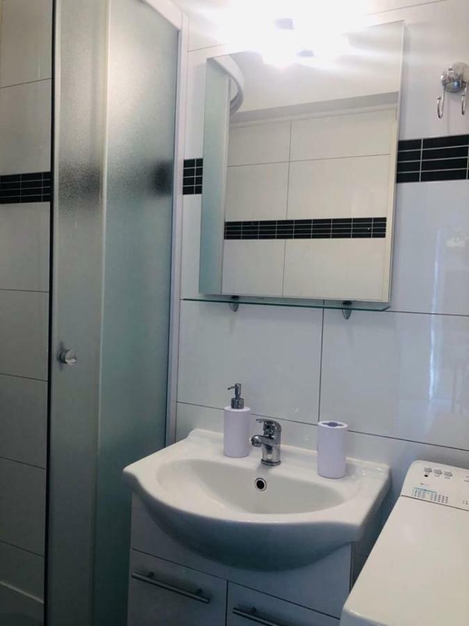 Apartman Nekic 茨雷斯 外观 照片